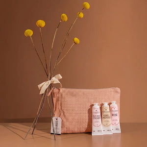 Trilogie Mains Fleurs Web